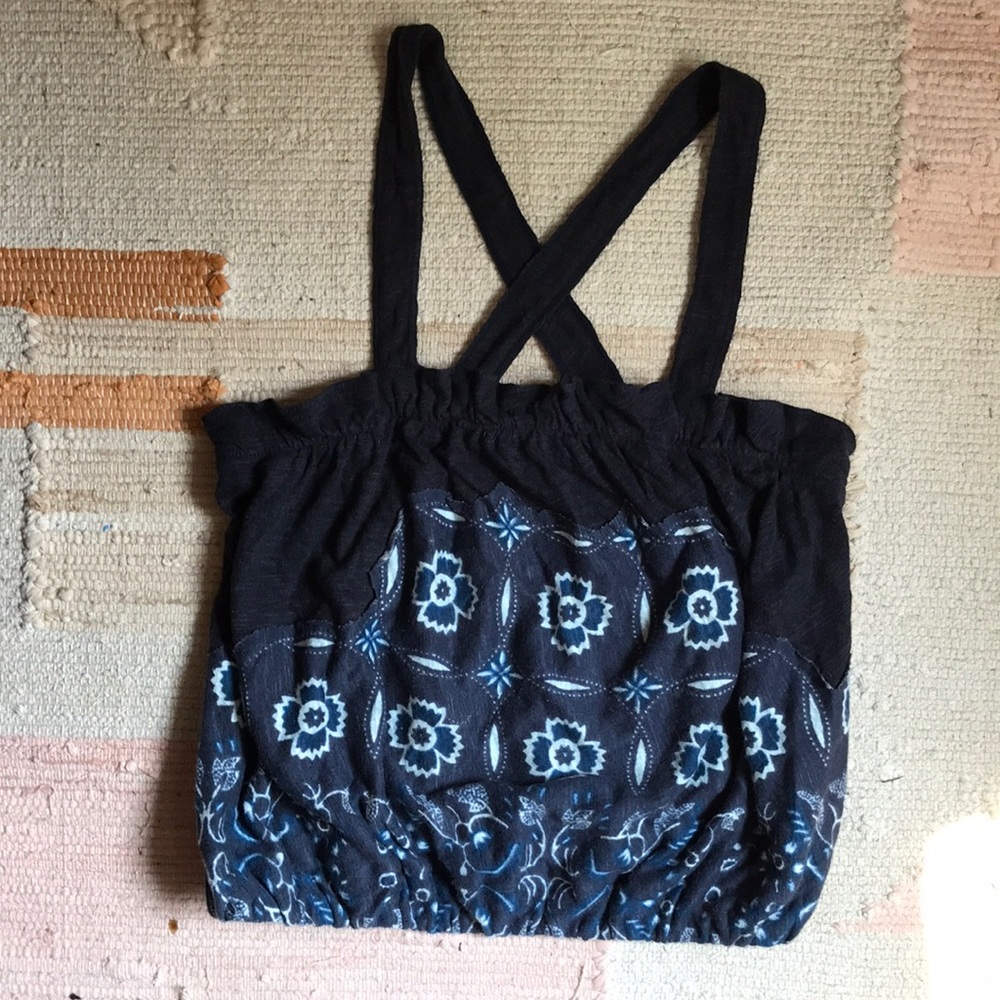 We The Free • crop top • XS